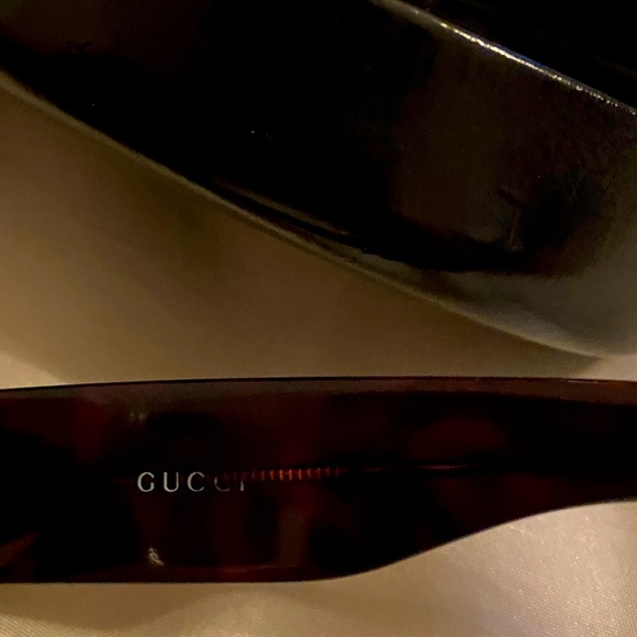Gucci the Must have CLASIC Sun glusses - Picture 5 of 16
